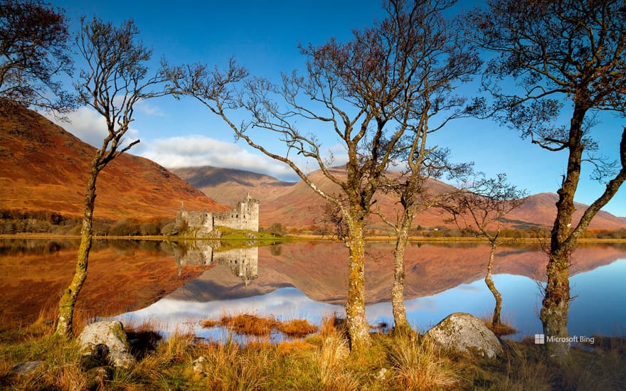 Kilchurn Castle reflecting in Loch Awe, Argyll and Bute, Scotland