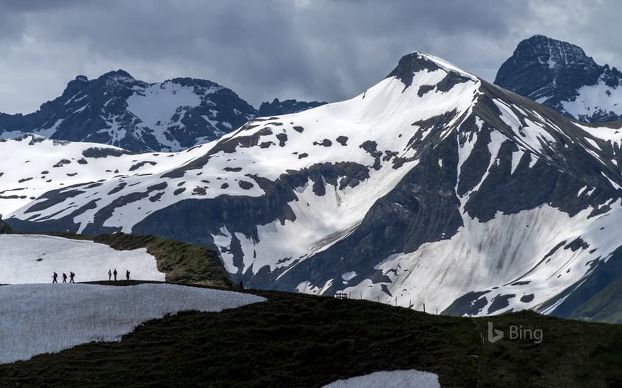 Hiking group in the Allgäu Alps near Oberstdorf, Bavaria, Germany